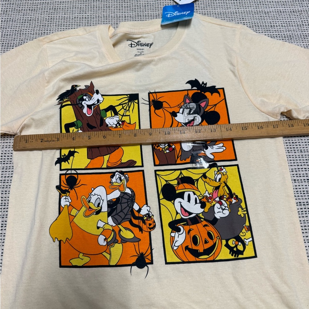 Disney Cream T-Shirt with Halloween Characters - Picture 2 of 4